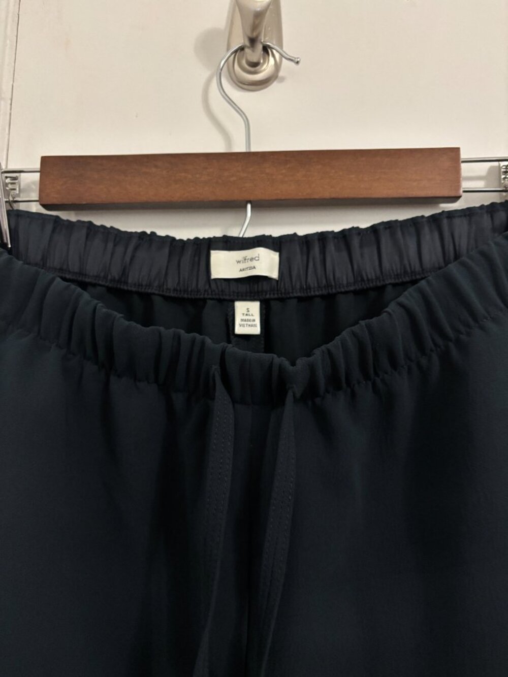 Aritzia Wilfred The Lodge Pants- Crepette- Dark Night Navy - Size Small Tall - Picture 2 of 6